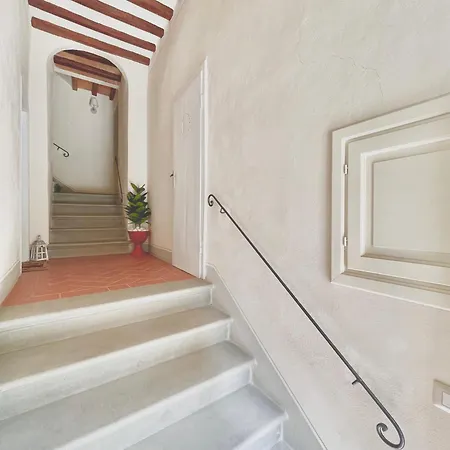 Balcone Fiorito, Nel Cuore Del Centro Storico Di Cortona Exterior photo