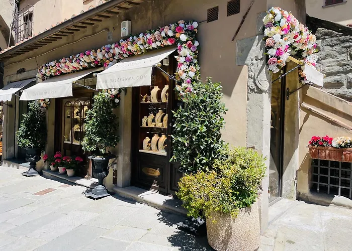 Balcone Fiorito, Nel Cuore Del Centro Storico Di Cortona
