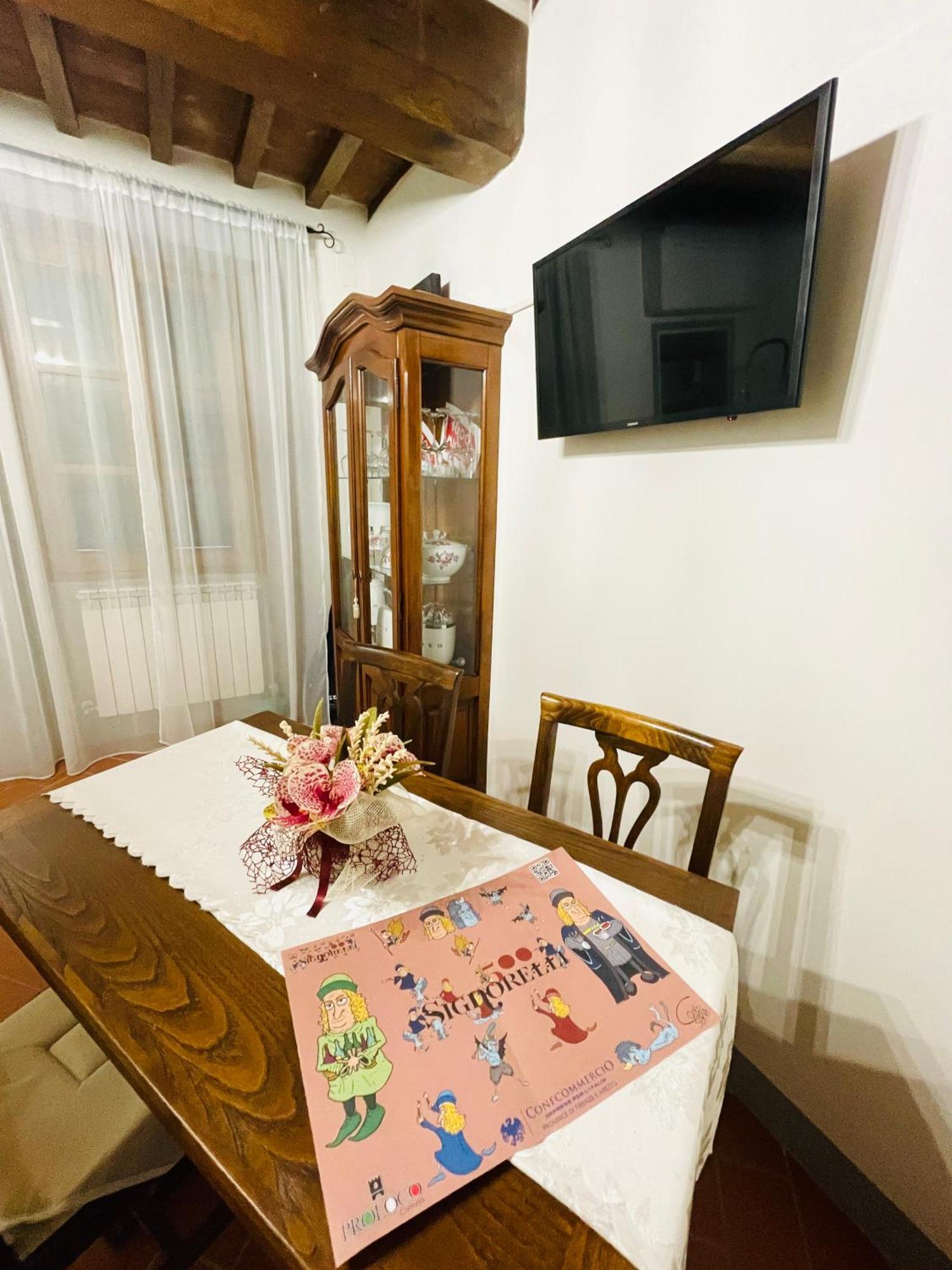Balcone Fiorito, Nel Cuore Del Centro Storico Di Cortona