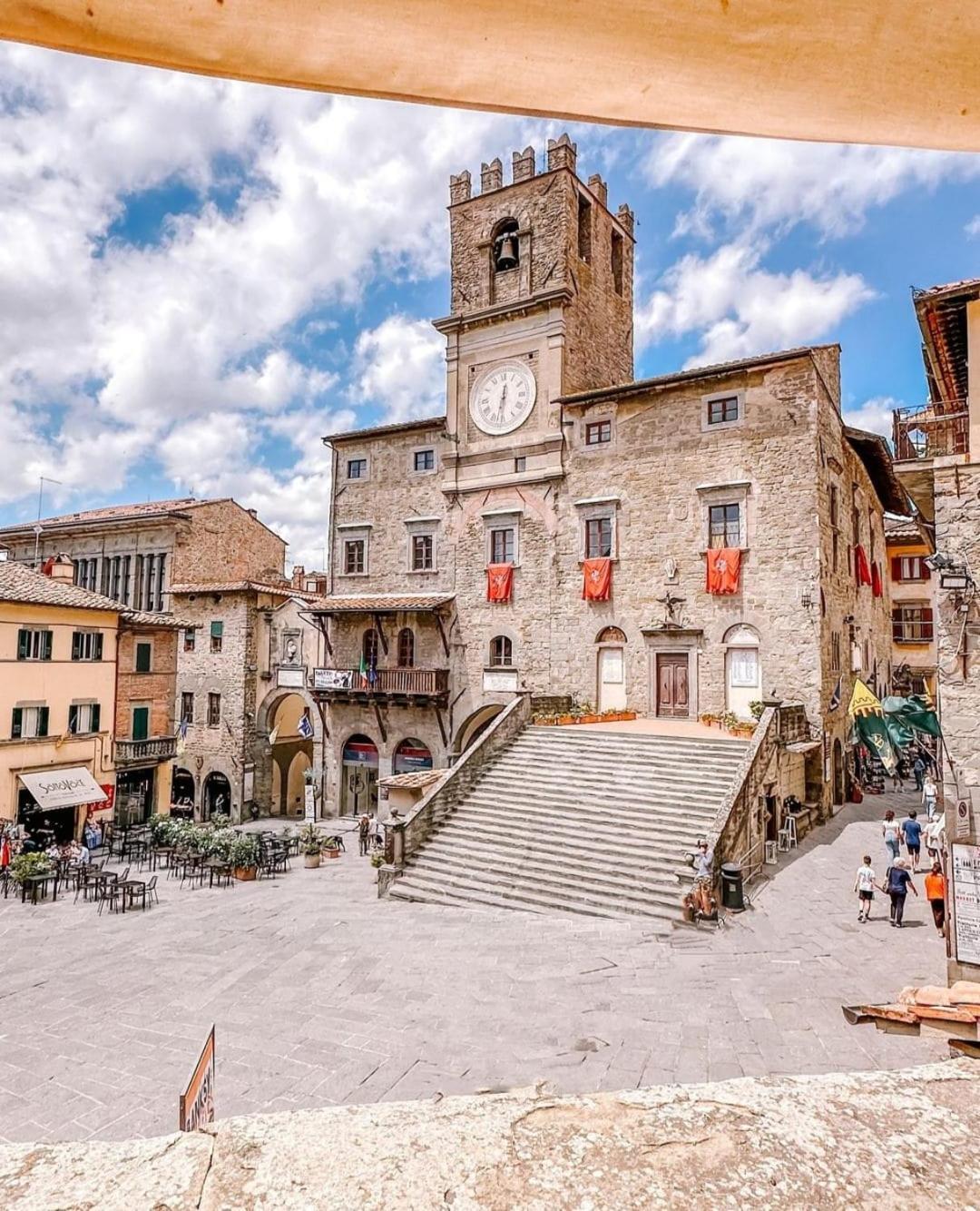 Balcone Fiorito, Nel Cuore Del Centro Storico Di *